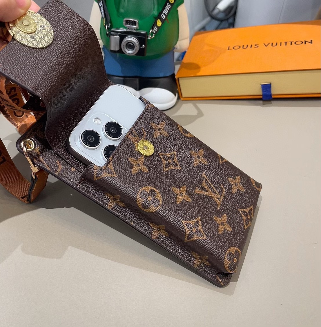 LV